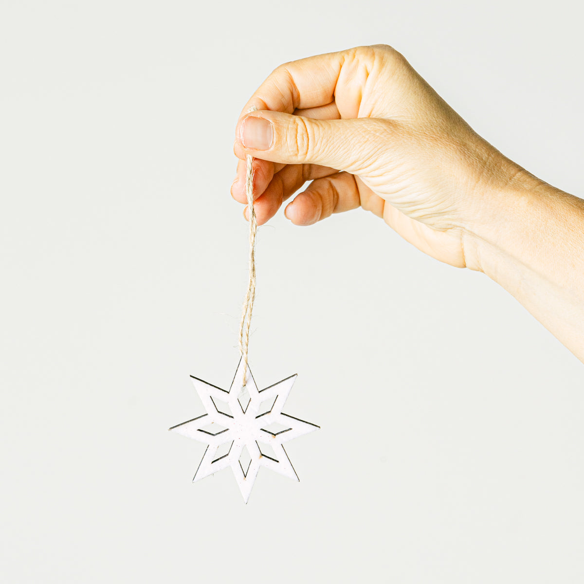 Hanger wooden star white 1pcs